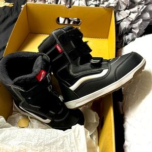 SOLD-Snow-Cruisers VansGuard